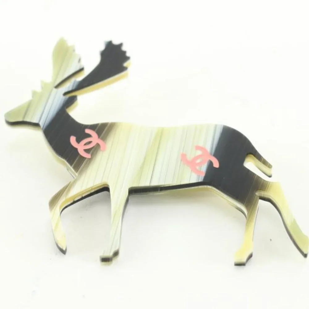Chanel 01A Reindeer CC Brooch Deer Motif 20ck76s